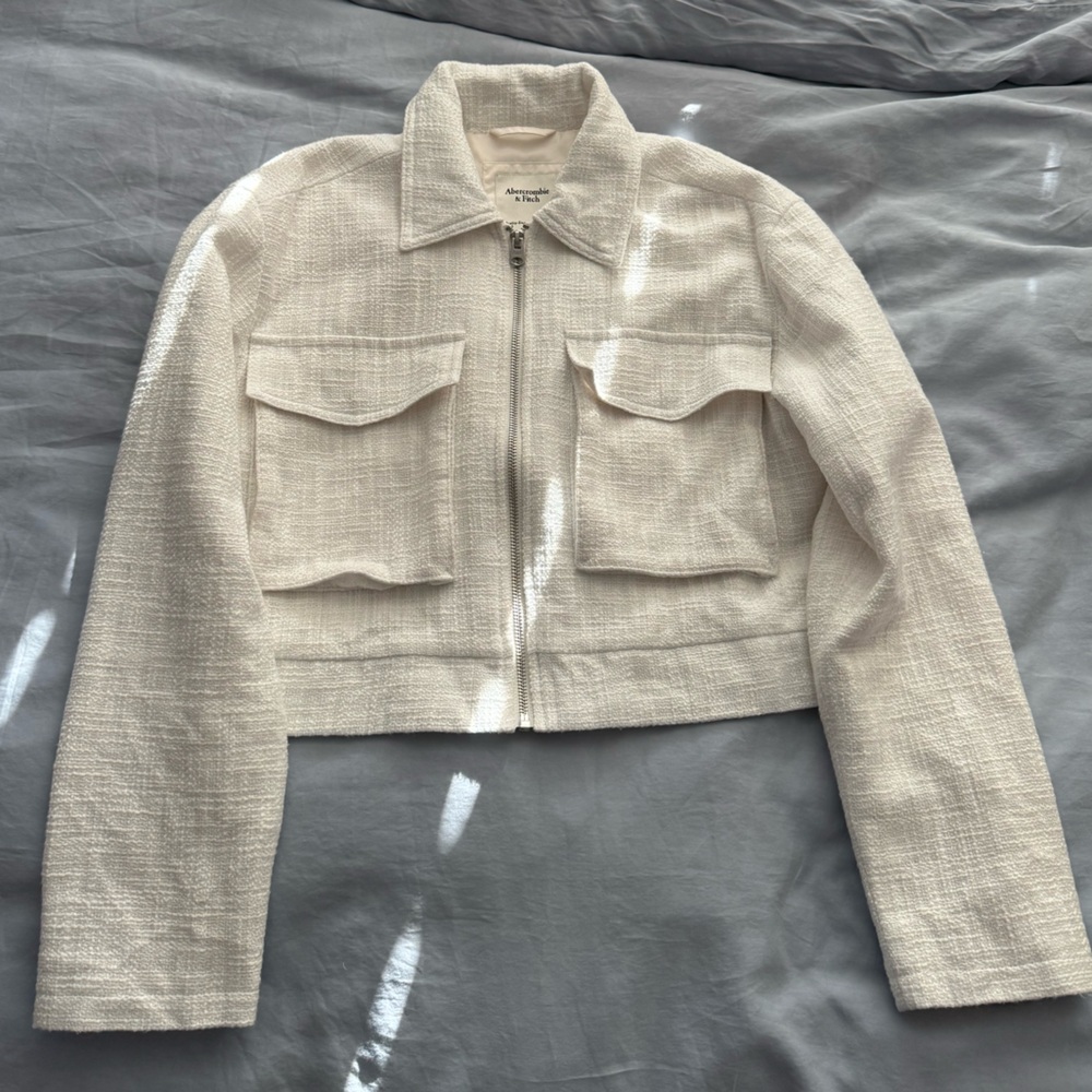 White tweed cropped jacket